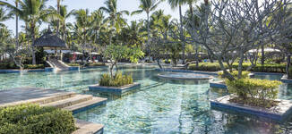 La_Pirogue_Pool_25-Grande%20vignette.jpg