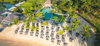 Anahita%20Main%20Pools%20%26%20Beach-Petite%20vignette.jpg