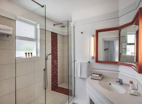 https://img.hotelissima.com/medias/49196-x1920/_.jpg