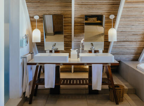https://img.hotelissima.com/medias/49225-x1920/_.jpg
