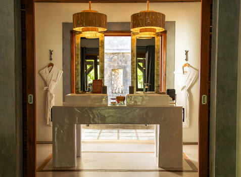 https://img.hotelissima.com/medias/49291-x1920/_.jpg