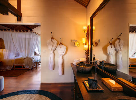 https://img.hotelissima.com/medias/49300-x1920/_.jpg