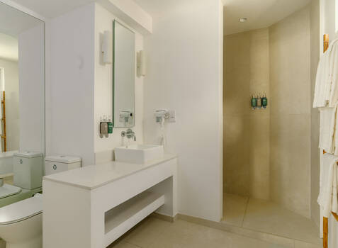 https://img.hotelissima.com/medias/49464-x1920/_.jpg