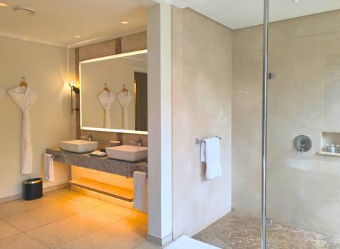 https://img.hotelissima.com/medias/49522-x1920/_.jpg