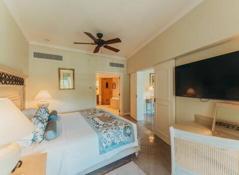 https://img.hotelissima.com/medias/50062-x1920/_.jpg