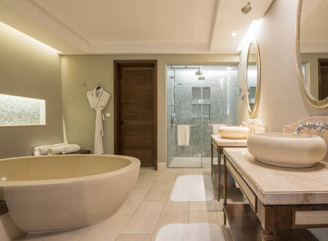 https://img.hotelissima.com/medias/50413-x1920/_.jpg